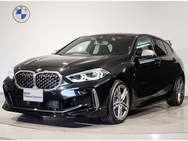 1シリーズM135i xドライブ 4WD