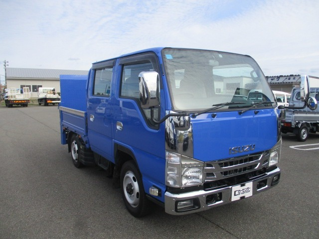 エルフ  3.0DWキャブ・4WD・垂直パワーゲート付き