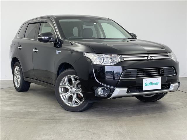 アウトランダーPHEV2.0 G ナビパッケージ 4WD4WD 修復歴無し