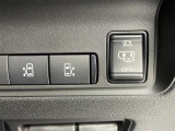 気になる車はすぐにお問い合わせください!画面右側の0066から始まる無料ダイヤルからお問い合わせ下さい!専門スタッフがお車のご質問にお答えいたします!