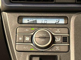 車内空調は&rdquo;AUTOエアコン&rdquo;にお任せ。運転に集中出来ますよ!
