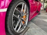 V型10気筒DOHC40バルブ 580ps/8000rpm  55.1kgm/6500rpm(カタログ値) 245/30ZR20-305/30ZR20 マットチタンMIMAS鍛造純正ホイール カーボンブレーキ&オレンジキャリパー カーボンエンジンBAY ガラスエンジンフード