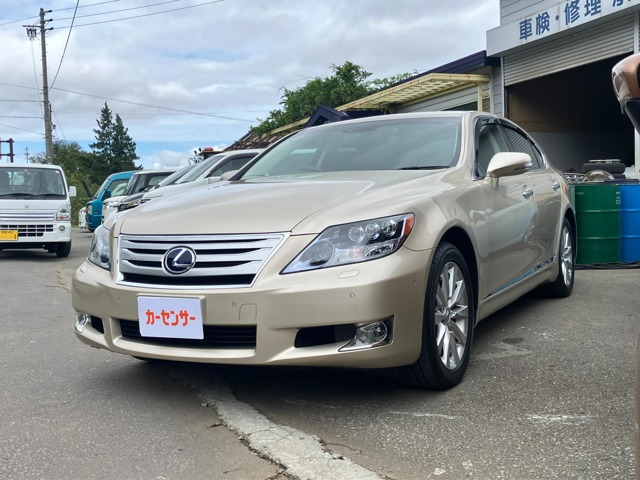 LS600h バージョンU Iパッケージ 4WD