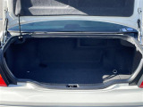 【トランク】積み込みやすくて、たっぷり積める荷室です。シートアレンジできるものは、乗車人数と荷物の量や大きさによってシートを動かすことができるので、より快適なドライブが可能です!