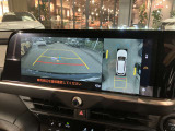 安全機能のバックモニター&全周囲モニターも装備です。