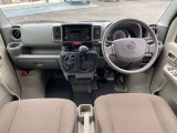 クリッパーバンの運転席周りの画像です。