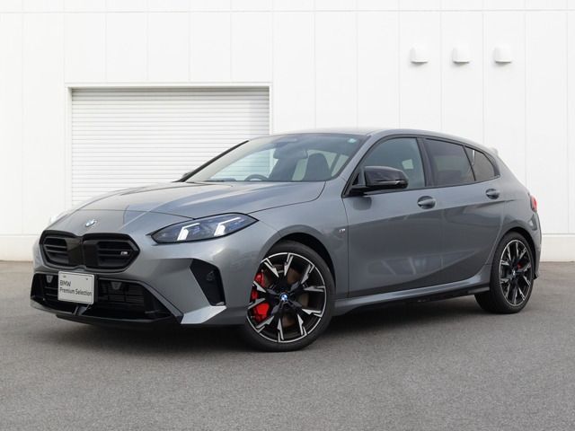 1シリーズM135 xドライブ 4WD