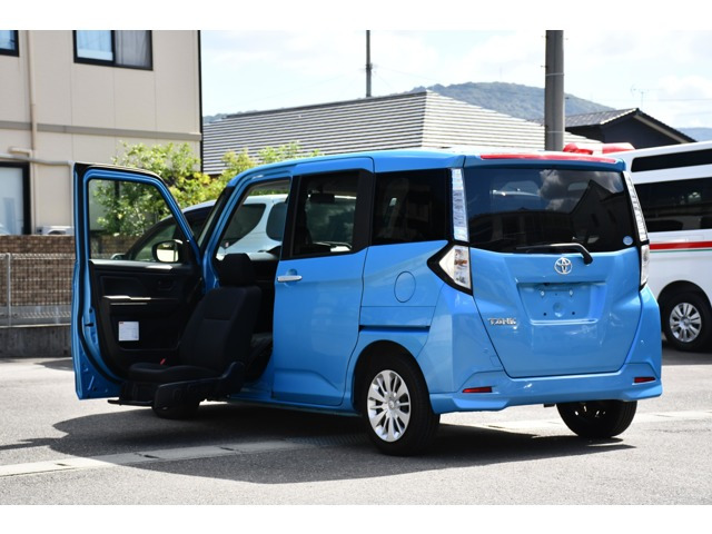 タンク1.0 G ウェルキャブ 助手席リフトアップシート Aタイプ
