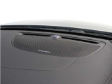 【harman/kardon】世界のオーディオファン垂涎のプレミアムサウンドシステムを搭載。原音に近い音場空間を忠実に再現。乗る人すべてに最良の音響体験を提供します。