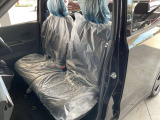 助手席シート。(未使用車のためシートカバーを付けたまま撮影しております)