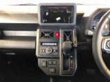 温度を設定すれば、自動で車内の温度管理をしてくれる優れものです♪ATミッションで運転楽々
