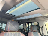 ◆車からの上の景色が走りながら楽しめます/マルチパノラミックルーフ/電動サンシェード◆