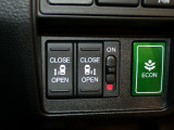 【電動スライドドア】ボタン一つで自由自在に開閉が可能!指先一つで運転席からどちらのドアも開閉できるので非常に便利な装備です!挟み込み防止機能もついているので小さなお子様がいる方も安心です!