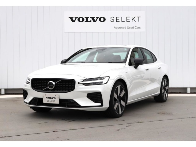 S60リチャージ PHEV T6 AWD アルティメット 4WDラグイン ハイブリッド