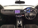 【前方視界】開放的な前方視界!運転がしやすく疲れにくいです♪窓が大きく、見通しがとっても良いおクルマですよ♪