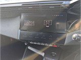 Apple CarPlay/Android Autotに対応したタッチスクリーン/Bluetooth接続によるミュージックプレイヤー接続/ハンズフリー通話