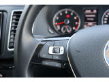 (ACC)アダプティブクルーズコントロールは30-160kmhまで設定可能。設定した車間距離を保って走行可能ですのでロングドライブ時の疲労軽減にも一役です。*設定可能速度は車種により異なります。