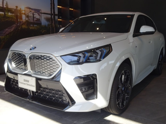 iX2xドライブ30 Mスポーツ 4WD