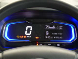 昼間でも夜間でも、くっきり見やすい、高質感メーターです。
