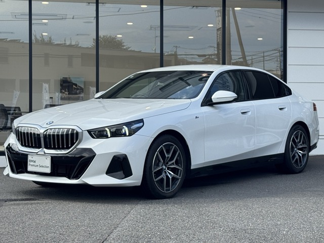 5シリーズセダン523d xドライブ Mスポーツ 4WD