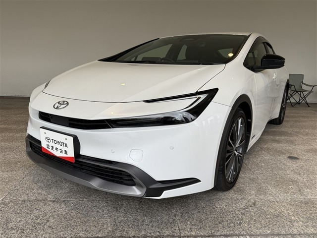 プリウス2.0 G E-Four 4WD