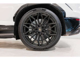 Black Calipers