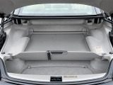 【トランク】積み込みやすくて、たっぷり積める荷室です。シートアレンジできるものは、乗車人数と荷物の量や大きさによってシートを動かすことができるので、より快適なドライブが可能です!