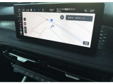 お持ちのスマートフォンが使える、Car Play&Android Auto対応のU-Connectを搭載。そのままナビゲーション機能がご利用いただけます。
