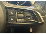 BluetoothやCarPlay&Aodroid Auto(※装備車)接続により、ハンズフリー通話はもちろん、オーディオ操作やソースの切り替えもOKです。