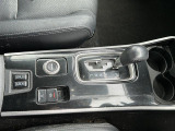 気になる車はすぐにお問い合わせください!画面右側の0066から始まる無料ダイヤルからお問い合わせ下さい!専門スタッフがお車のご質問にお答えいたします!