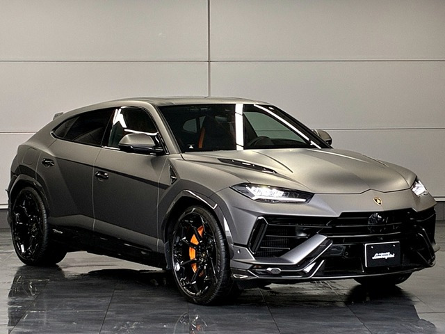 ウルス ペルフォルマンテ 4WD 