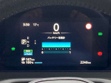 元試乗車 走行2,246キロ/走行用バッテリー残12セグ。※タッチの差で他のお客さまによる商談・成約済となる事がございます。掲載車へのお問い合わせや来店予約等ご相談お待ちしております。