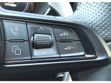 BluetoothやCarPlay&Aodroid Auto(※装備車)接続により、ハンズフリー通話はもちろん、オーディオ操作やソースの切り替えもOKです。
