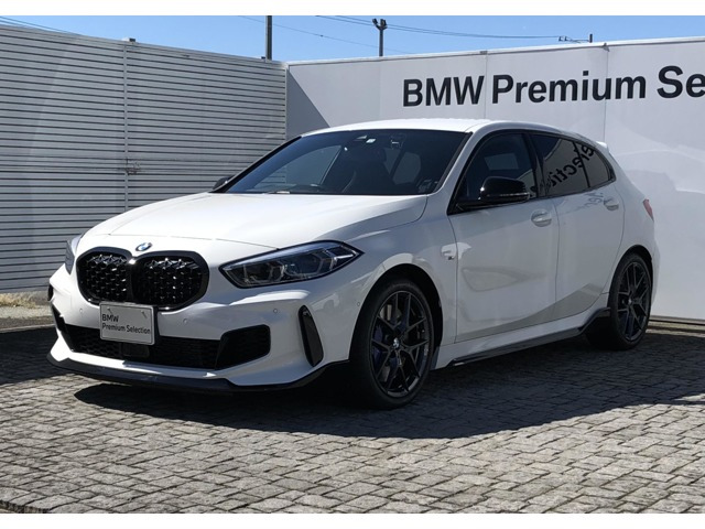 1シリーズ M135i xドライブ 4WD 