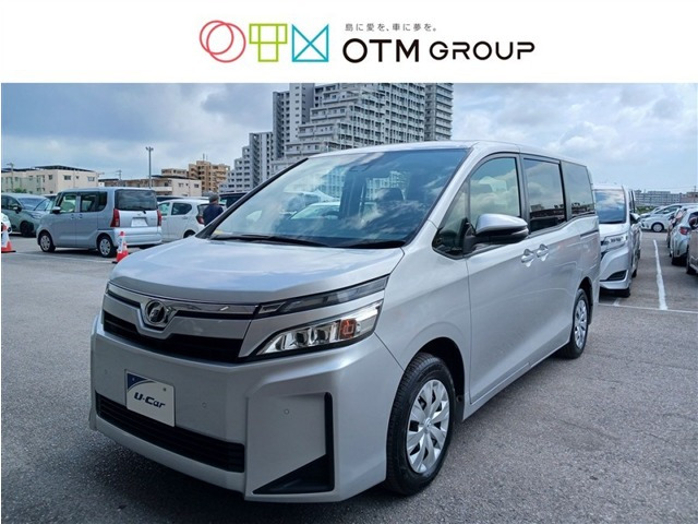 トヨタ ヴォクシー 2.0 X の中古車詳細 (66,000km, シルバーメタリック