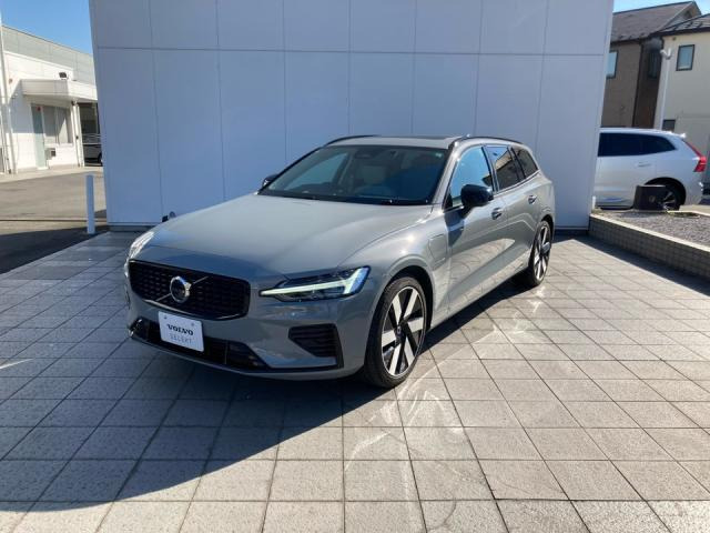 V60リチャージ PHEV T6 AWD アルティメット 4WD