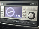 純正オーディオ FM AM CD AUX 走行中に音楽や交通情報等を聴くことができ、より快適なドライブを楽しむことができます!