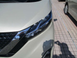LEDヘッドライトは省電力ですが、純白光で驚くほど明るく夜道を照らしてくれます。