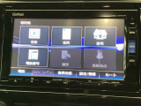 メモリーナビにフルセグTV機能あり。 ドライブや旅行に欠かせない装備です。