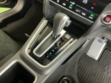 発進時から滑らかに加速する無段階変速のCVTはストップ&ゴーの多い街の中も快適です