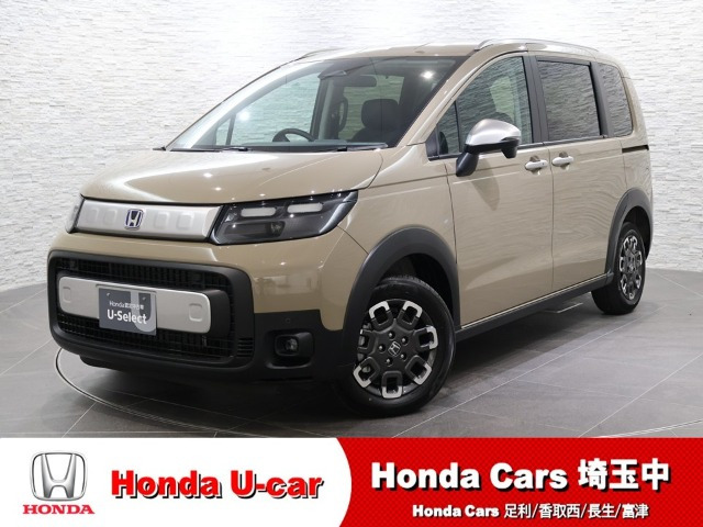 フリード 1.5 e:HEV クロスター 4WD