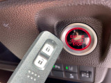 気になる車はすぐにお問い合わせください!画面右側の0066から始まる無料ダイヤルからお問い合わせ下さい!専門スタッフがお車のご質問にお答えいたします!