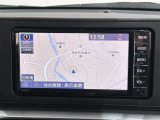 純正ナビを装備。タッチパネル式で使いやすく、お出かけもラクラクです。