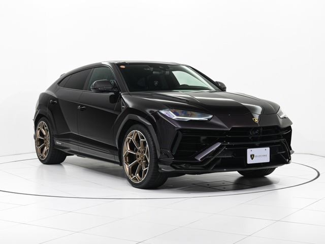 ウルス ペルフォルマンテ 4WD 