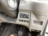 衝突被害軽減ブレーキや踏み間違い防止装置がお客様の運転をサポートします☆