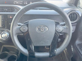【純正革巻きステアリング】上質な革を使用することで、手にしっかり馴染みとても運転しやすいハンドルです♪