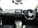 Honda車が初めての方にも扱いやすく分かりやすいインパネ周りと各種スイッチ類です。