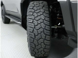 タイヤ:ヨコハマジオランダーX-AT 265/70R18 オーバーランドスタイル感を彷彿させるタイヤ!