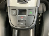 パーキングブレーキはスマートな電子制御式と合わせて渋滞時等にブレーキペダルから足を離しても停車状態を保持してくれるオートブレーキホールド機能で運転が楽になります。スタートはアクセルペダルを踏むだけ