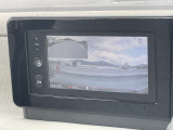 前後ドライブレコーダーの映像をナビゲーションモニターに映し出せます。